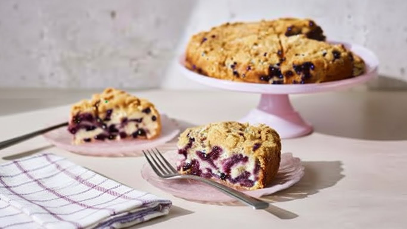 Martha Stewart Blueberry Buckle with Buttery Streusel Recipe